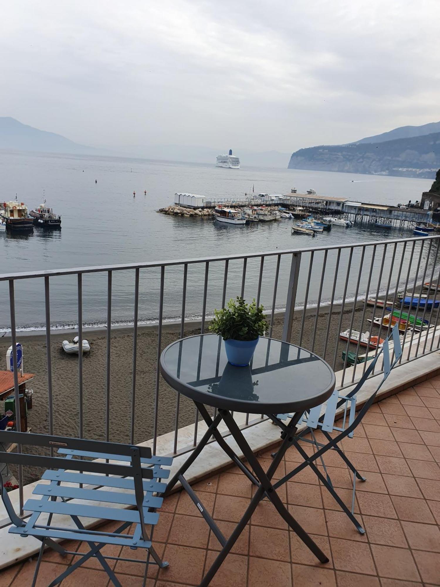 Sea View Casa Anna Sorrento Apartment Екстериор снимка
